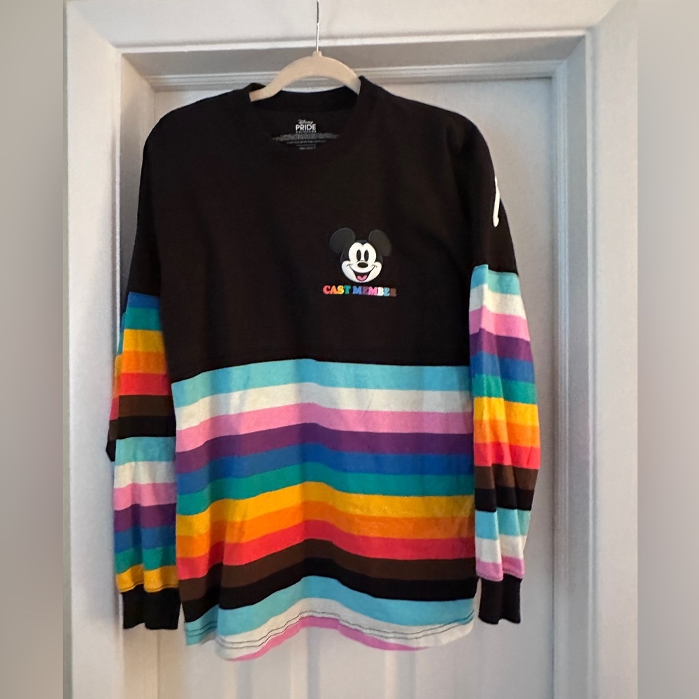 DISNEY PRIDE COLLECTION CAST MEMBER ADULT BLACK & RAINBOW  Jersey M